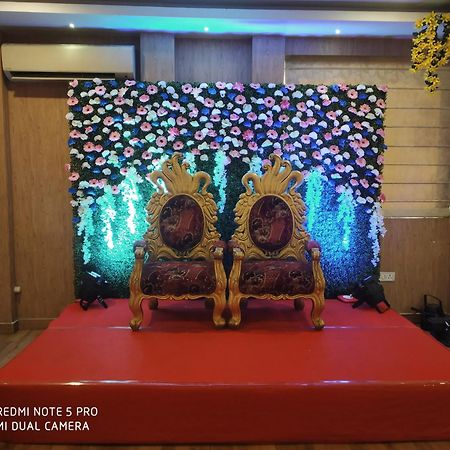 Hotel Comfotel 加尔各答 外观 照片