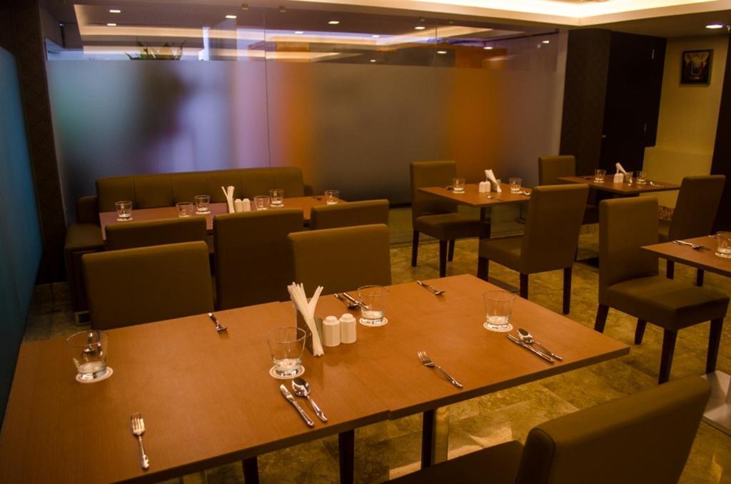 Hotel Comfotel 加尔各答 外观 照片