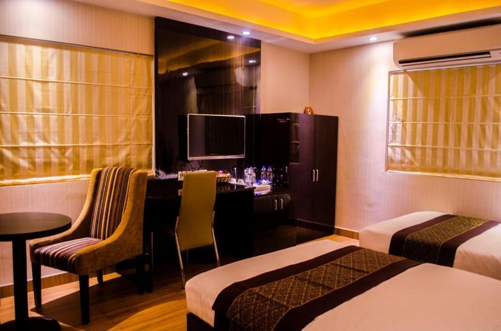 Hotel Comfotel 加尔各答 外观 照片