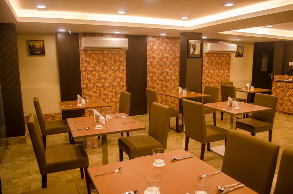 Hotel Comfotel 加尔各答 外观 照片