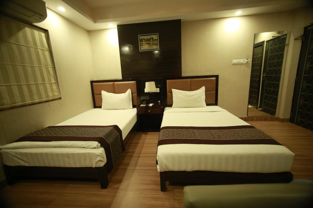Hotel Comfotel 加尔各答 外观 照片