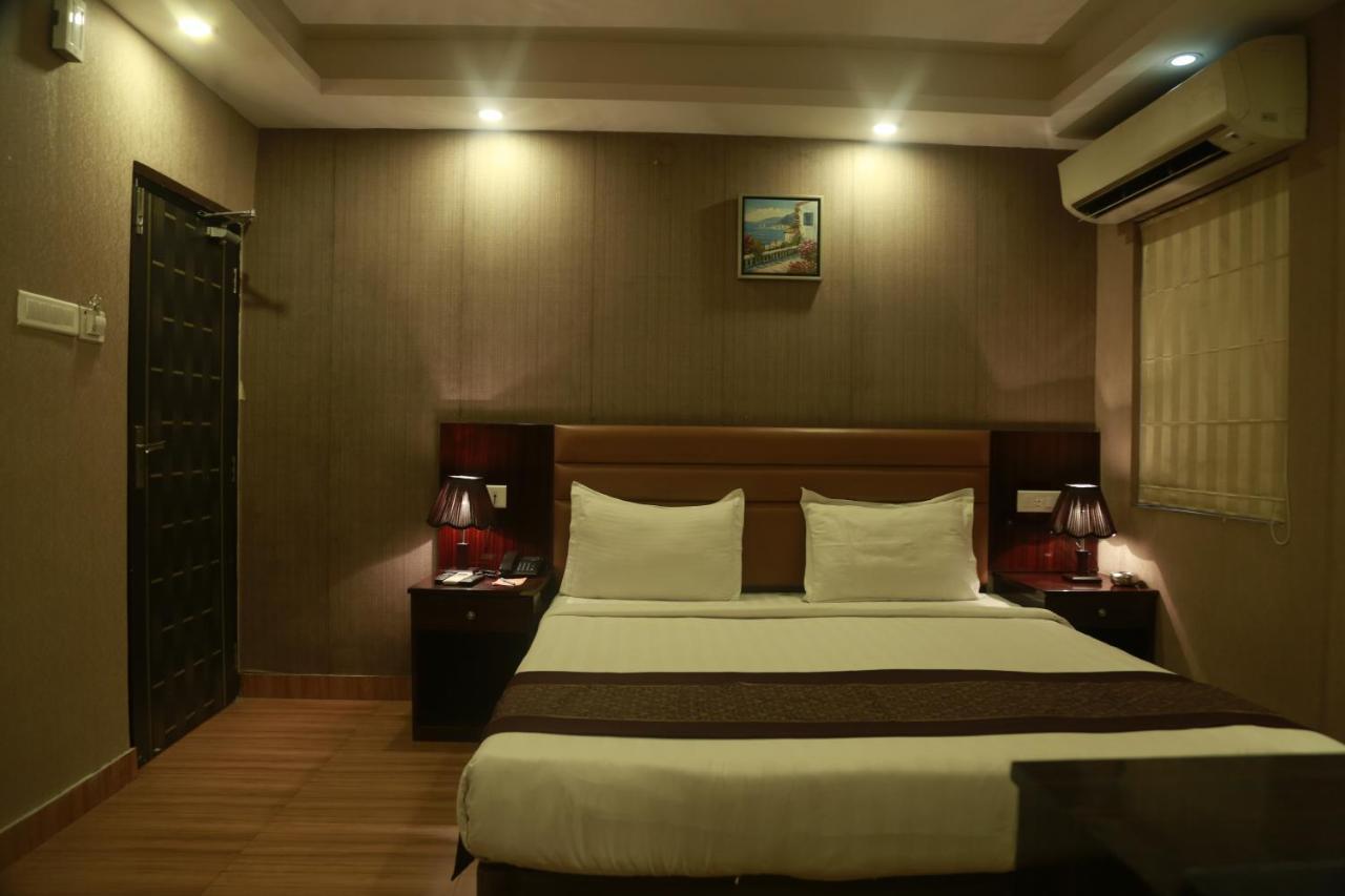 Hotel Comfotel 加尔各答 外观 照片